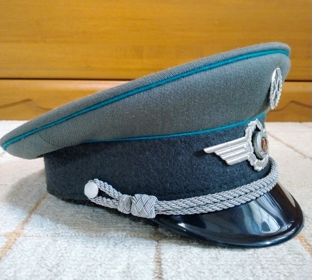 東ドイツ】空軍 将校 制帽(サイズ58cm)【東独】// DDR NVA LSK 東ドイツ】空軍 将校 制帽(サイズ58cm)【東独】// DDR NVA LSK