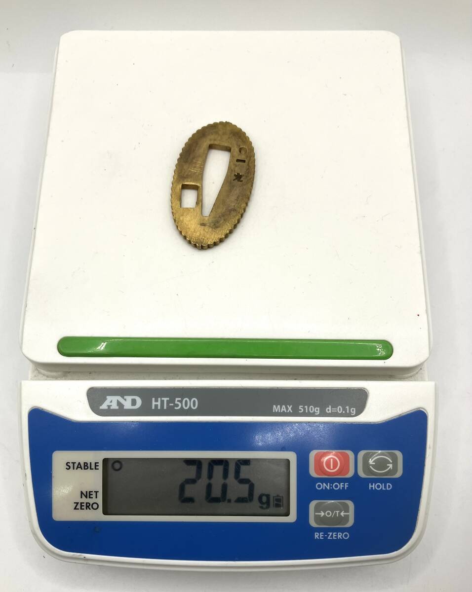 NN】刀の鍔 3枚まとめ 刀装具 鍔 刀鍔 時代物 小道具 刀 NN】刀の鍔 3枚まとめ 刀装具 鍔 刀鍔 時代物 小道具 刀