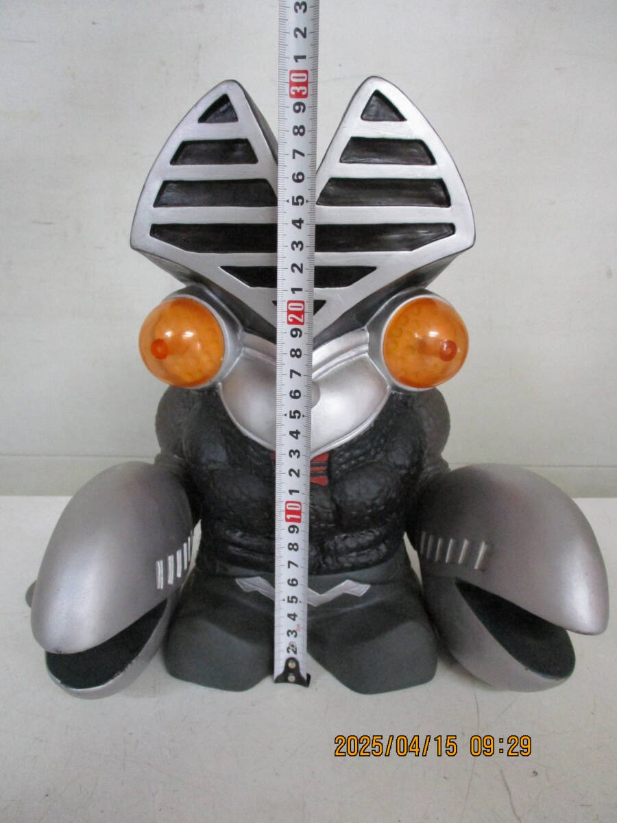 N-897【4-25】◎2 ウルトラマン バルタン星人 特大貯金箱 高さ約 N-897【4-25】◎2 ウルトラマン バルタン星人 特大貯金箱 高さ約