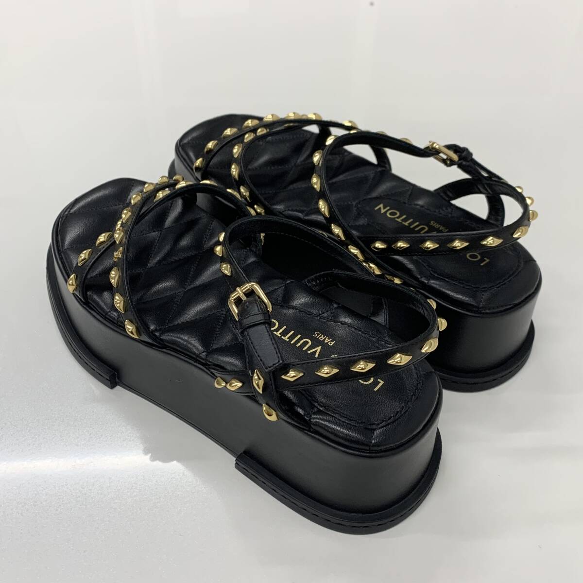 M11727 ヴィトン マヤライン レザー スタッズ プラットフォーム M11727 ヴィトン マヤライン レザー スタッズ プラットフォーム