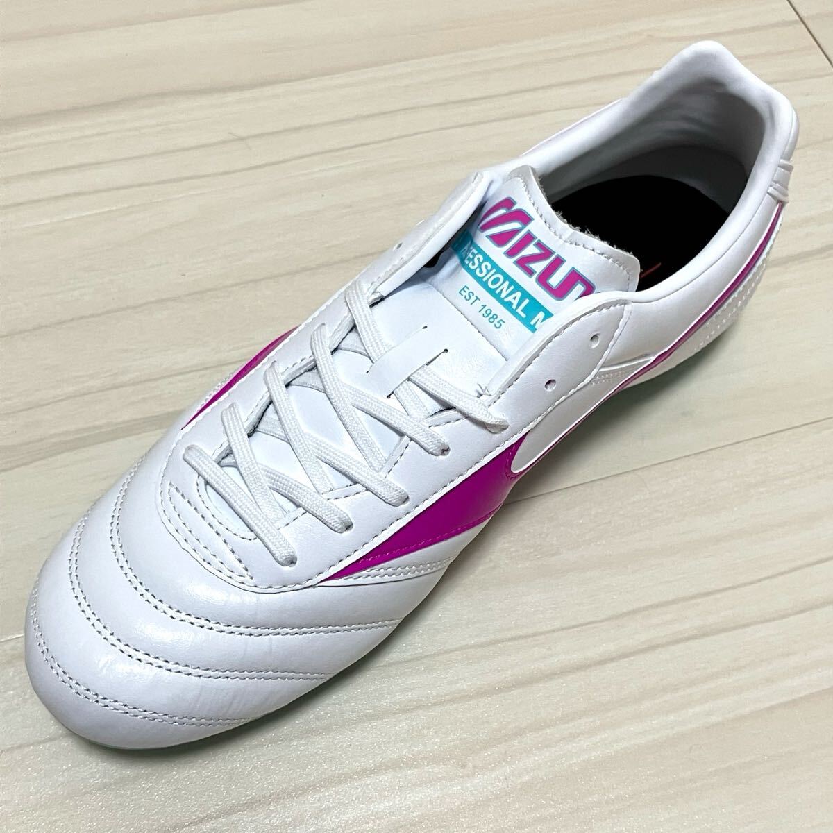 日本未発売 MIZUNO ミズノ モレリア2 プロ AG 25 5cm 白 ピンク 日本未発売 MIZUNO ミズノ モレリア2 プロ AG 25 5cm 白 ピンク