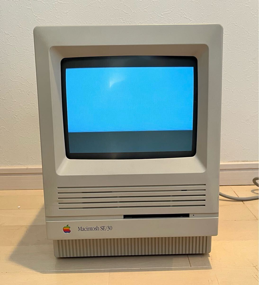 Apple Macintosh SE/30、標準キーボード&マウス付き アップル Apple Macintosh SE/30、標準キーボード&マウス付き アップル