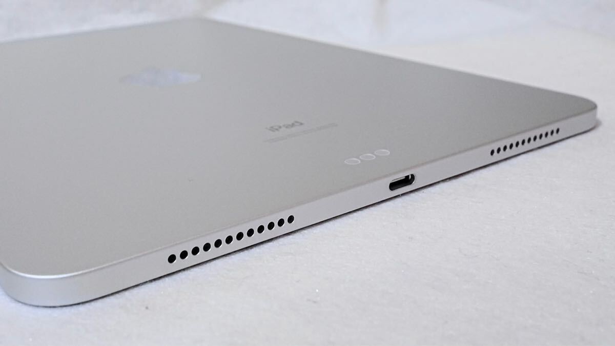☆美品☆iPad Air 第4世代 10.9インチ A14 Bionic Wi-Fiモデル ☆美品☆iPad Air 第4世代 10.9インチ A14 Bionic Wi-Fiモデル