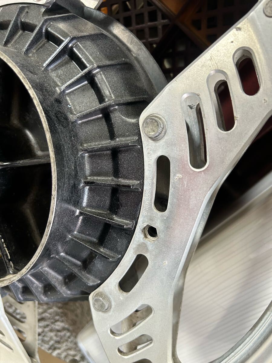 VF400F NC13 純正リアホイール 250-18 CBX400F流用 ワイド VF400F NC13 純正リアホイール 250-18 CBX400F流用 ワイド