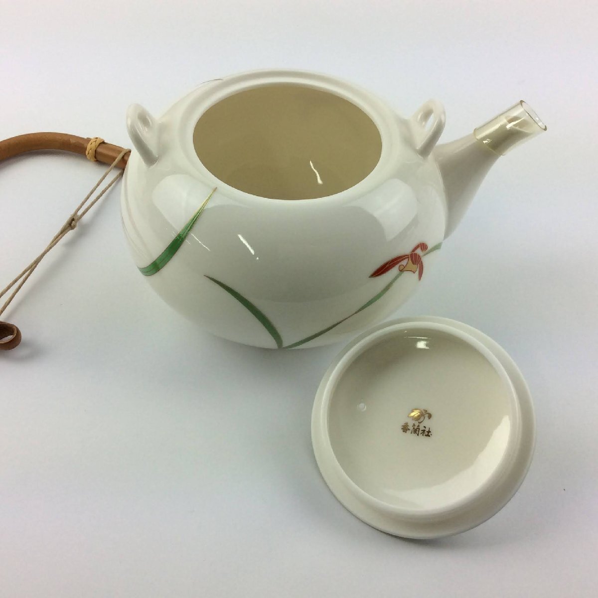 未使用 香蘭社 茶器セット 湯呑 5客 急須 金彩 金縁 色絵 湯呑み 未使用 香蘭社 茶器セット 湯呑 5客 急須 金彩 金縁 色絵 湯呑み