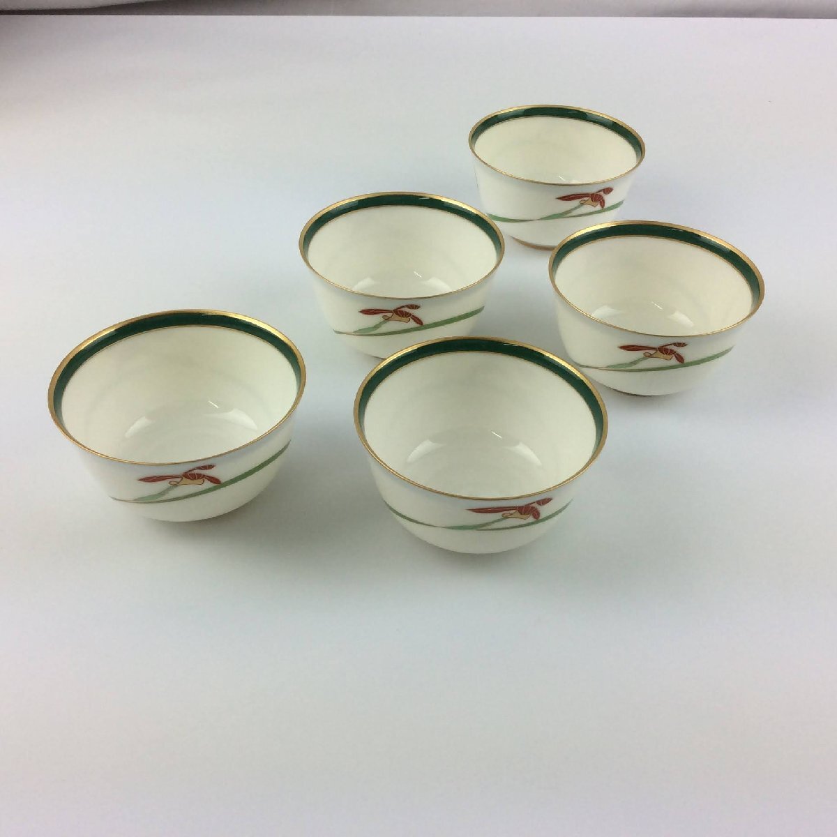 未使用 香蘭社 茶器セット 湯呑 5客 急須 金彩 金縁 色絵 湯呑み 未使用 香蘭社 茶器セット 湯呑 5客 急須 金彩 金縁 色絵 湯呑み
