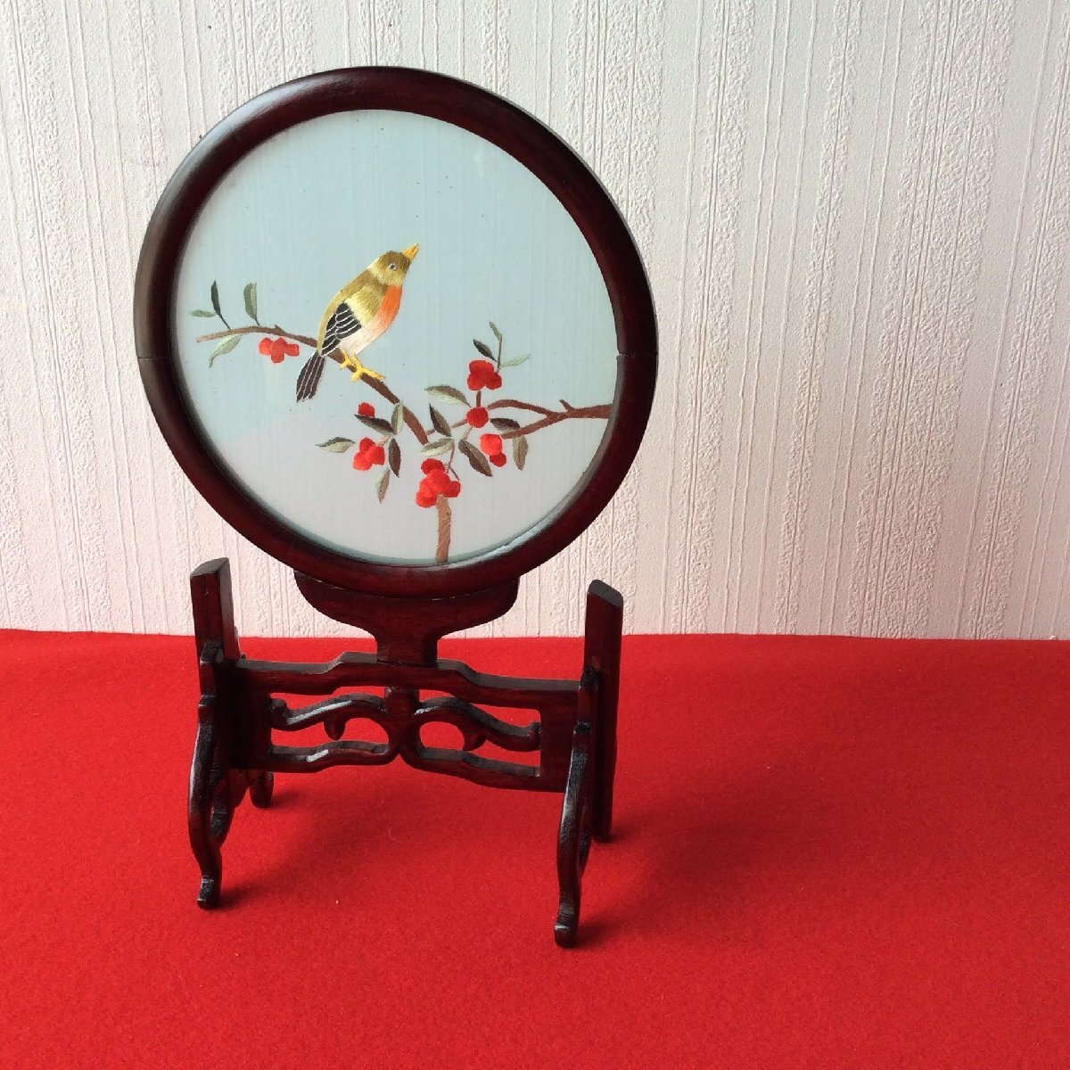 両面刺繍 蘇州刺繍 花鳥 台付き 箱付 中国工芸 衝立 インテリア 両面刺繍 蘇州刺繍 花鳥 台付き 箱付 中国工芸 衝立 インテリア