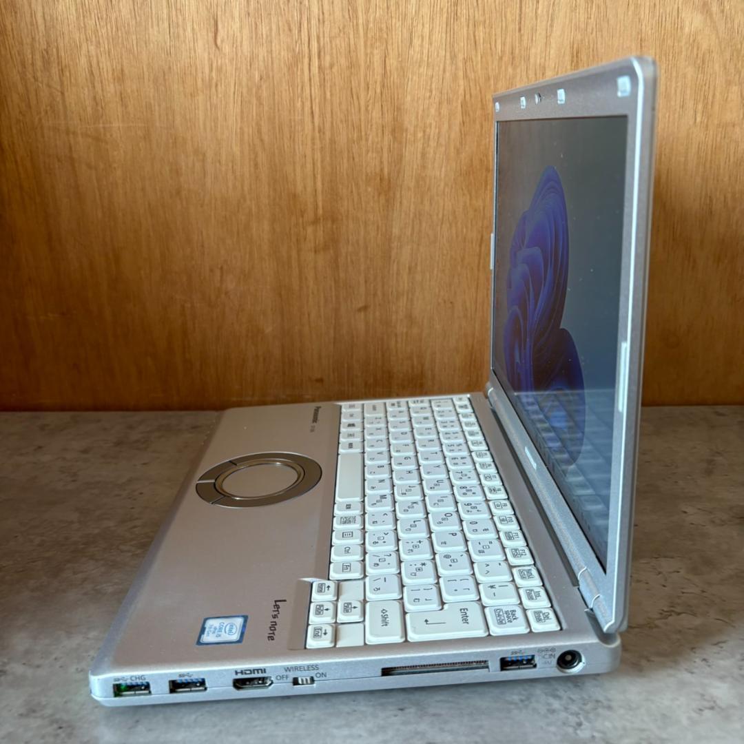 Panasonic Let's note シルバー ノートPC マウス付き 即納 届い Panasonic Let's note シルバー ノートPC マウス付き 即納 届い