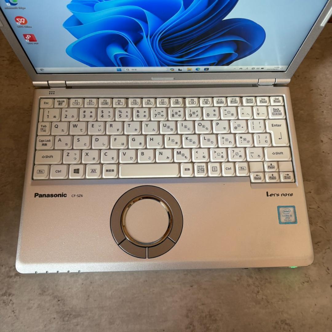 Panasonic Let's note シルバー ノートPC マウス付き 即納 届い Panasonic Let's note シルバー ノートPC マウス付き 即納 届い