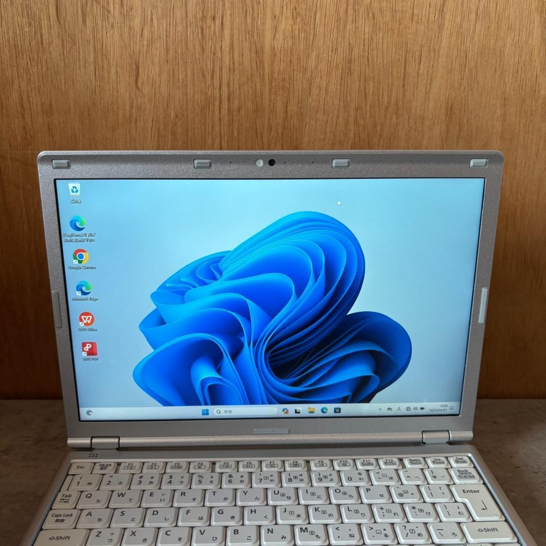 Panasonic Let's note シルバー ノートPC マウス付き 即納 届い Panasonic Let's note シルバー ノートPC マウス付き 即納 届い