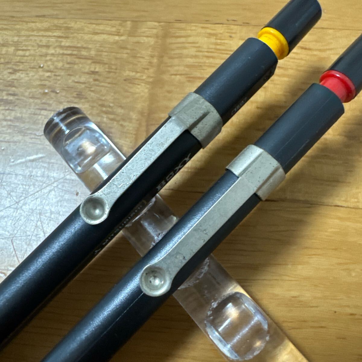 お待たせ! 新品 廃盤 MITSUBISHI 三菱鉛筆 uni ユニ BOXY ヴォクシー 健康/医学