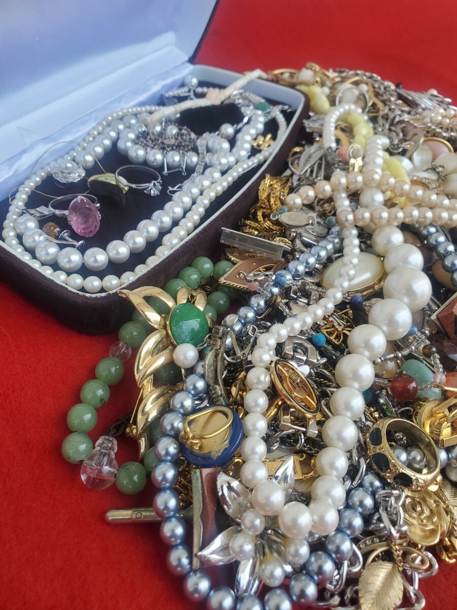 アクセサリー まとめ売り まとめて約2Kg 18kGP SILVER アクセサリー まとめ売り まとめて約2Kg 18kGP SILVER