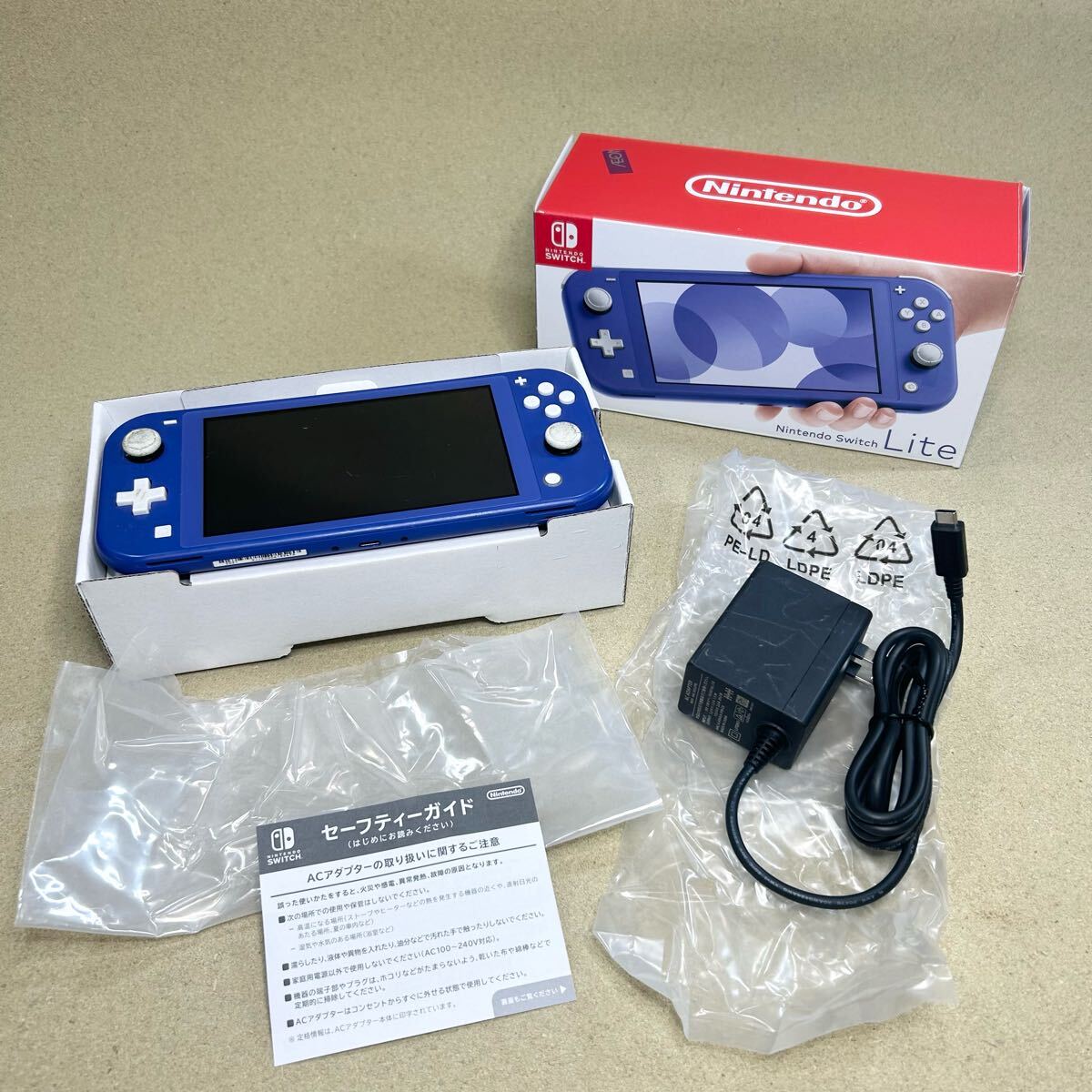 Y2◇Nintedo Switch lite ニンjテンドースイッチライト 箱 電源 Y2◇Nintedo Switch lite ニンjテンドースイッチライト 箱 電源