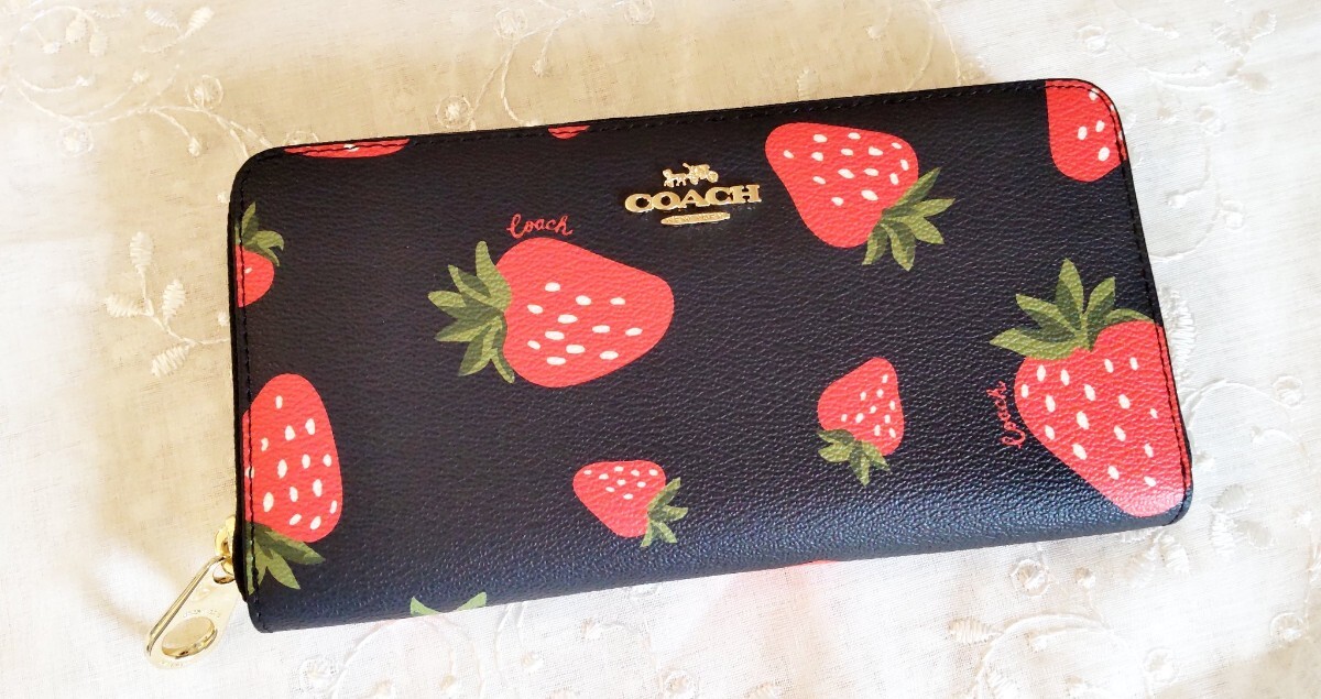 ◯〈未使用品〉【COACH 】コーチ お財布 長財布 イチゴ柄 黒 ◯〈未使用品〉【COACH 】コーチ お財布 長財布 イチゴ柄 黒