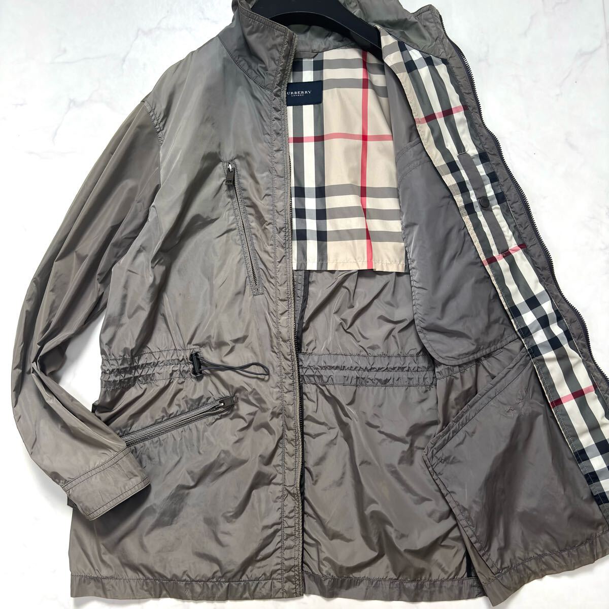 美品/Lサイズ BURBERRY LONDON ナイロンジャケット メガチェック 美品/Lサイズ BURBERRY LONDON ナイロンジャケット メガチェック