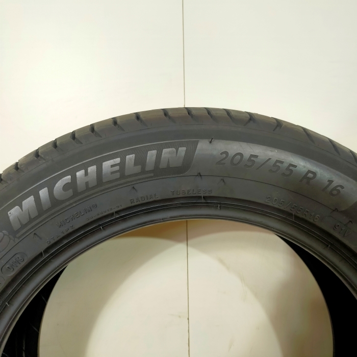 【送料無料】 MICHELIN 205/55R16 91W PRIMACY4 ミシュラン プライマシー4 夏タイヤ サマータイヤ 4本 A3905 [中古タイヤ]