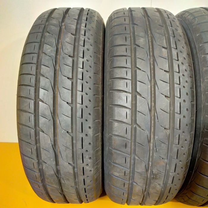 【送料無料】 BRIDGESTONE 205/60R16 92H LUFT RV II ブリヂストン ルフト 夏タイヤ サマータイヤ 4本 A3907 [中古タイヤ]_画像2