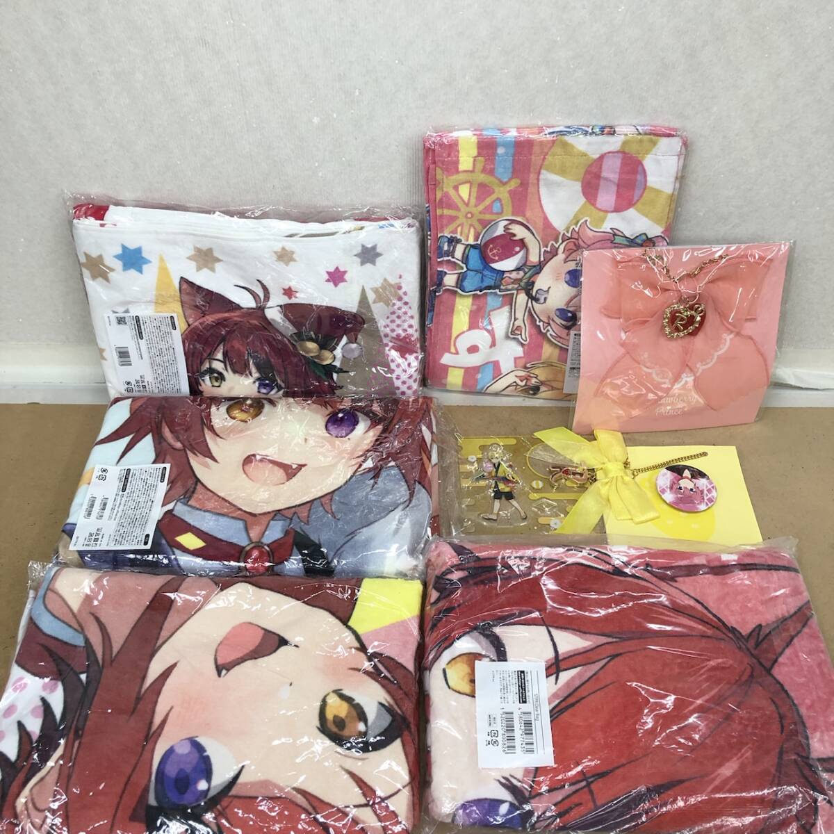 すとぷり グッズ まとめ売り 缶バッジ タオル キャップ アクスタ すとぷり グッズ まとめ売り 缶バッジ タオル キャップ アクスタ