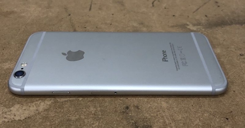 Apple アップル iPhone6 16GB MG482J/A A1586 シルバー au 〇 Apple アップル iPhone6 16GB MG482J/A A1586 シルバー au 〇