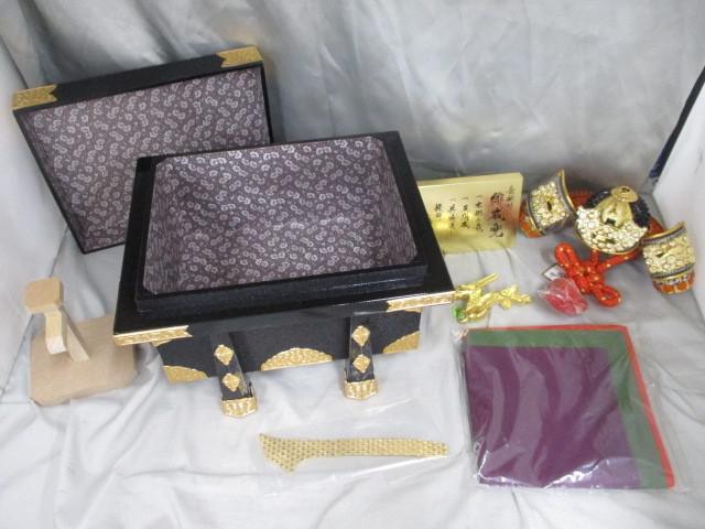 新品 五月人形 鎧師龍玉作 一文字兜 15号 長鍬形 緋威兜 木彫の 新品 五月人形 鎧師龍玉作 一文字兜 15号 長鍬形 緋威兜 木彫の