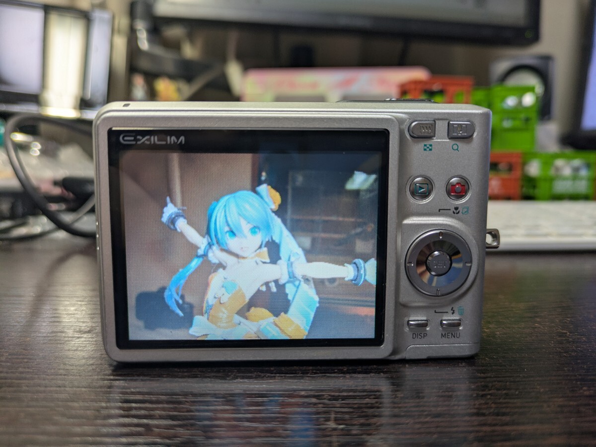 CASIO EXILIM EX-Z57 デジカメ 動作確認済み バッテリーと充電器 CASIO EXILIM EX-Z57 デジカメ 動作確認済み バッテリーと充電器