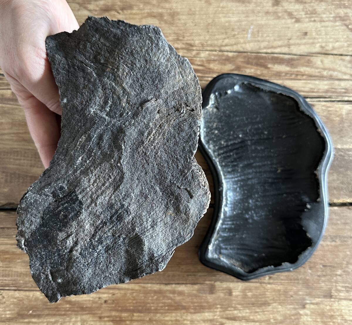 ☆鑑賞石(20cm×19cm×16cm 4.5kg) 山水石 珪化木 水石 赤石 十勝 ☆鑑賞石(20cm×19cm×16cm 4.5kg) 山水石 珪化木 水石 赤石 十勝