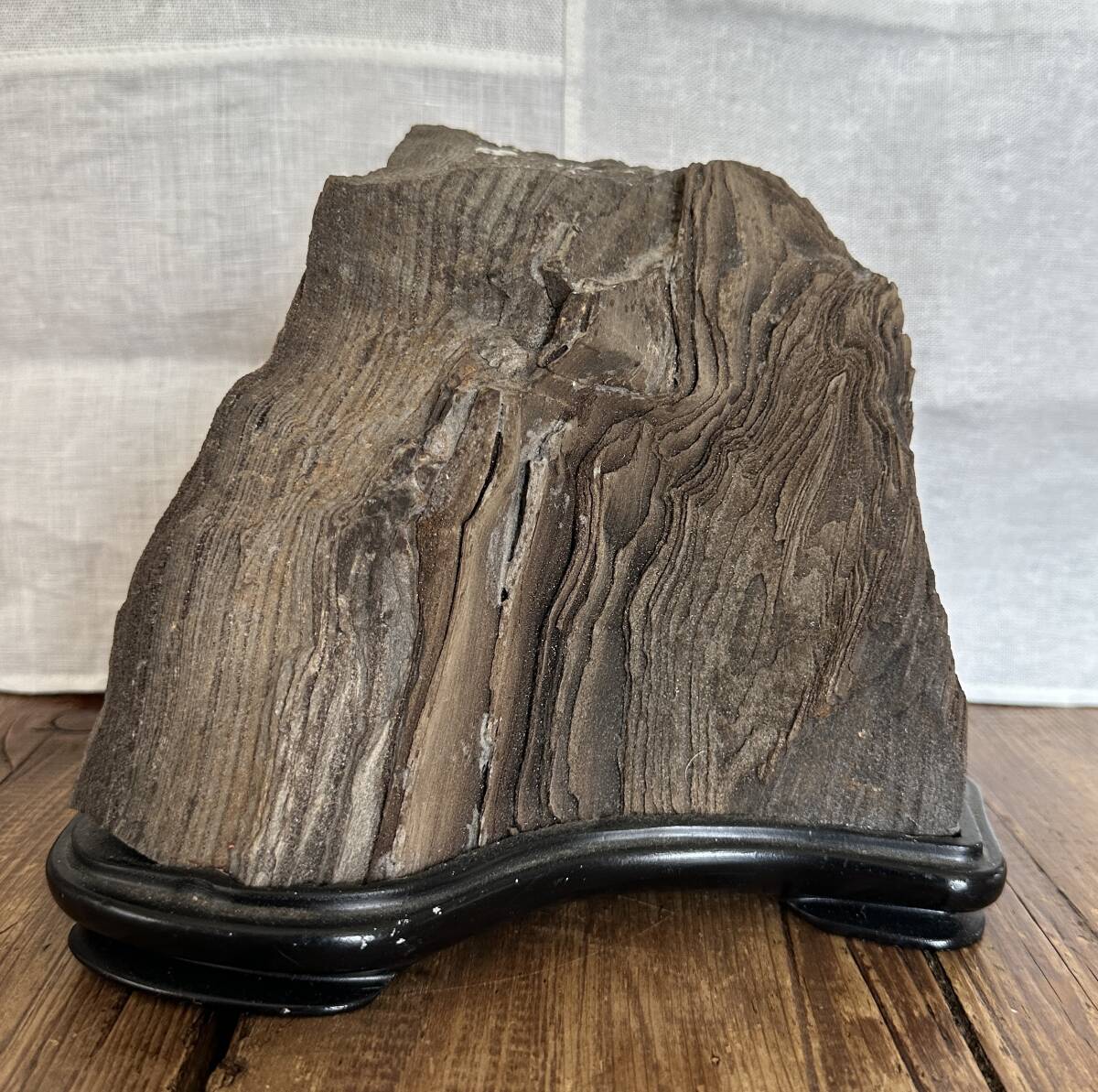 ☆鑑賞石(20cm×19cm×16cm 4.5kg) 山水石 珪化木 水石 赤石 十勝 ☆鑑賞石(20cm×19cm×16cm 4.5kg) 山水石 珪化木 水石 赤石 十勝
