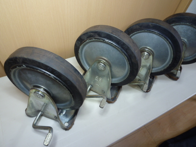 SISIKU シシク キャスター 200x45 4個 ジャンク_画像2