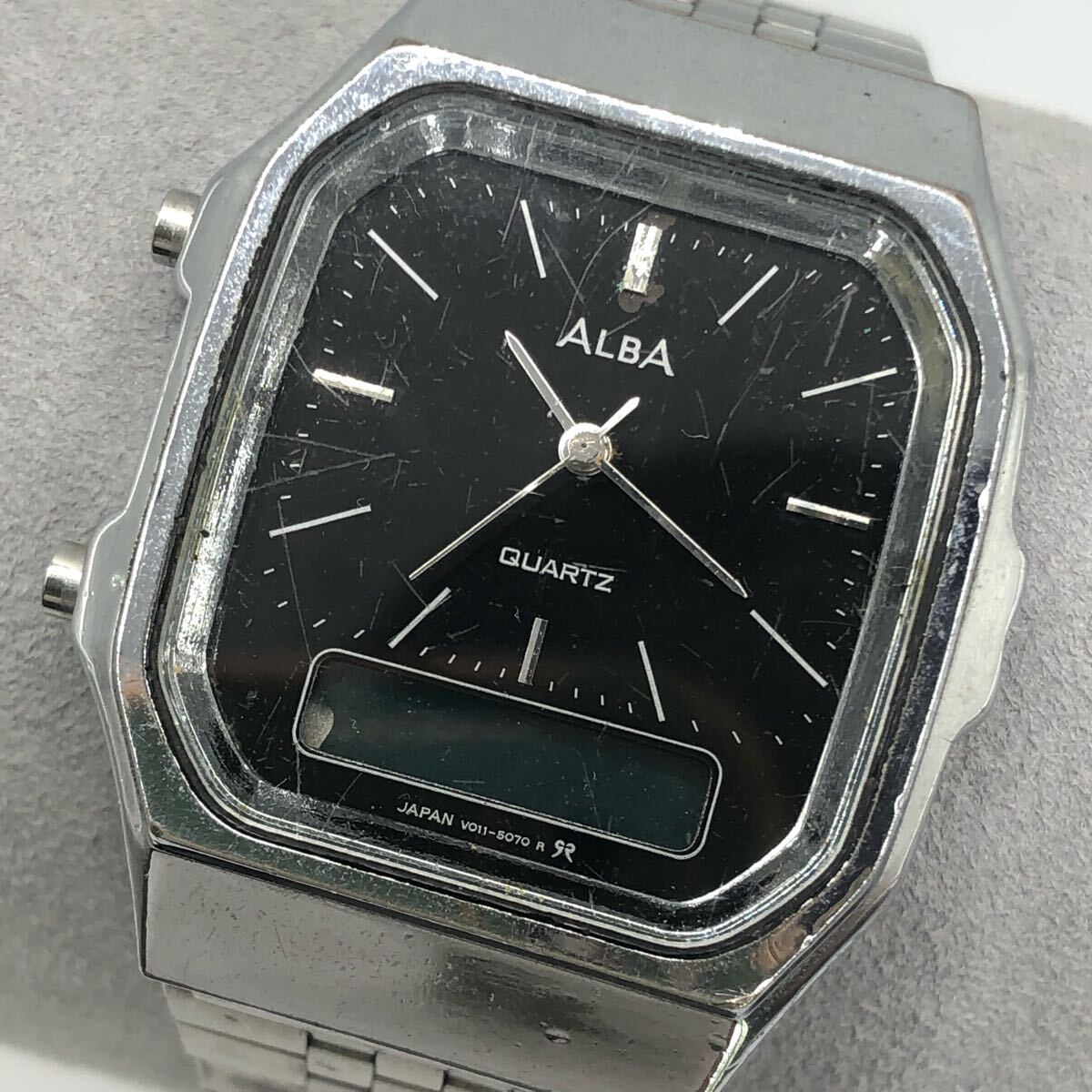 アルバ ALBA ジャンク 不動(dòng) セイコー SEIKO 腕時(shí)計(jì) V011-5050 720660 クォーツ アナデジ シルバー 3針　M-244