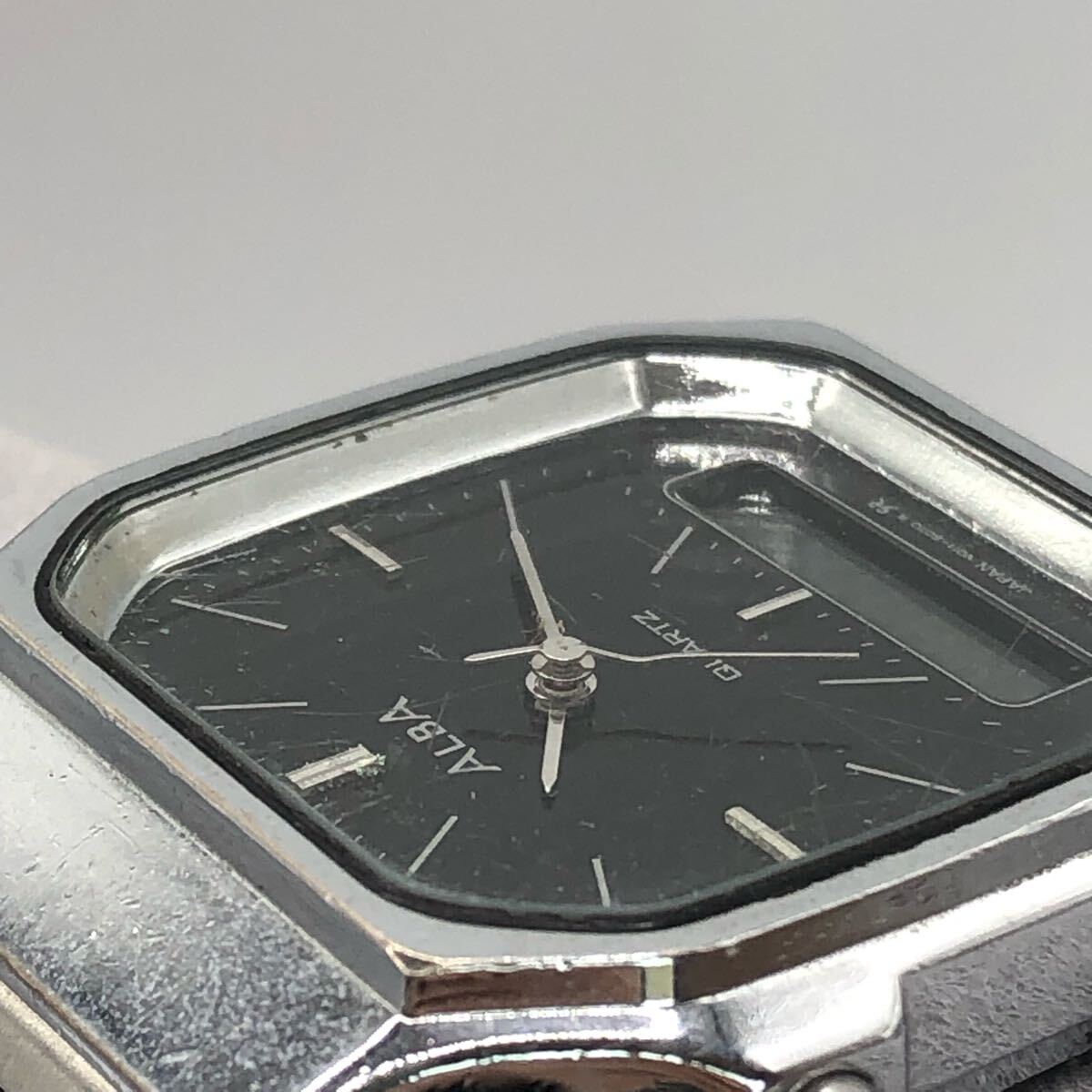 アルバ ALBA ジャンク 不動(dòng) セイコー SEIKO 腕時(shí)計(jì) V011-5050 720660 クォーツ アナデジ シルバー 3針　M-244