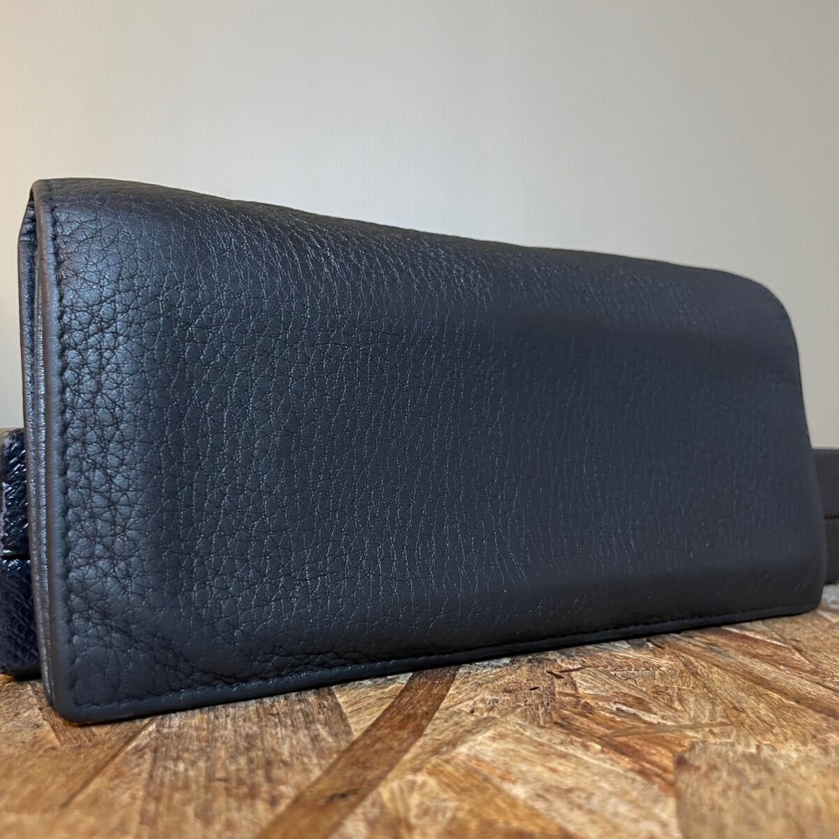 一円 美品 プラダ PRADA ラウンドファスナー サフィアーノレザー 一円 美品 プラダ PRADA ラウンドファスナー サフィアーノレザー