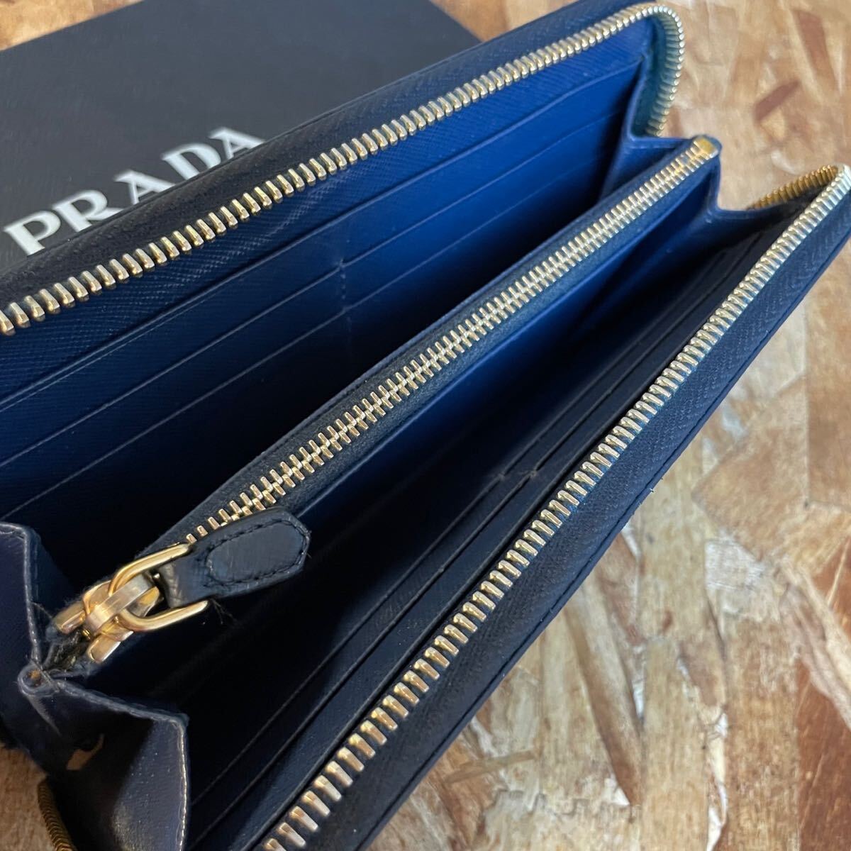 一円 美品 PRADA プラダ サフィアーノレザー 男女 レザー 一円 美品 PRADA プラダ サフィアーノレザー 男女 レザー