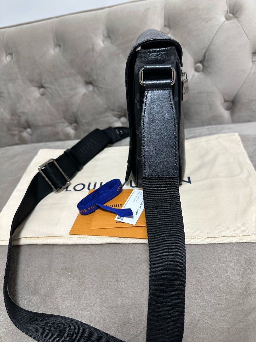 極上美品ルイヴィトン M46255 ディストリクト PM ICチップ 極上美品ルイヴィトン M46255 ディストリクト PM ICチップ