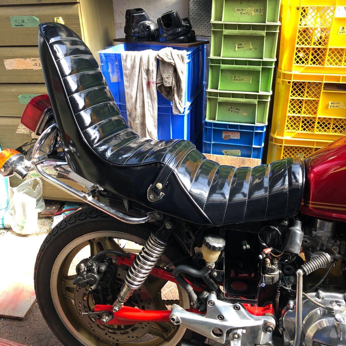 当時物 川口シート製 角タンク用 ホンダ純正鉄シートベース 当時物 川口シート製 角タンク用 ホンダ純正鉄シートベース