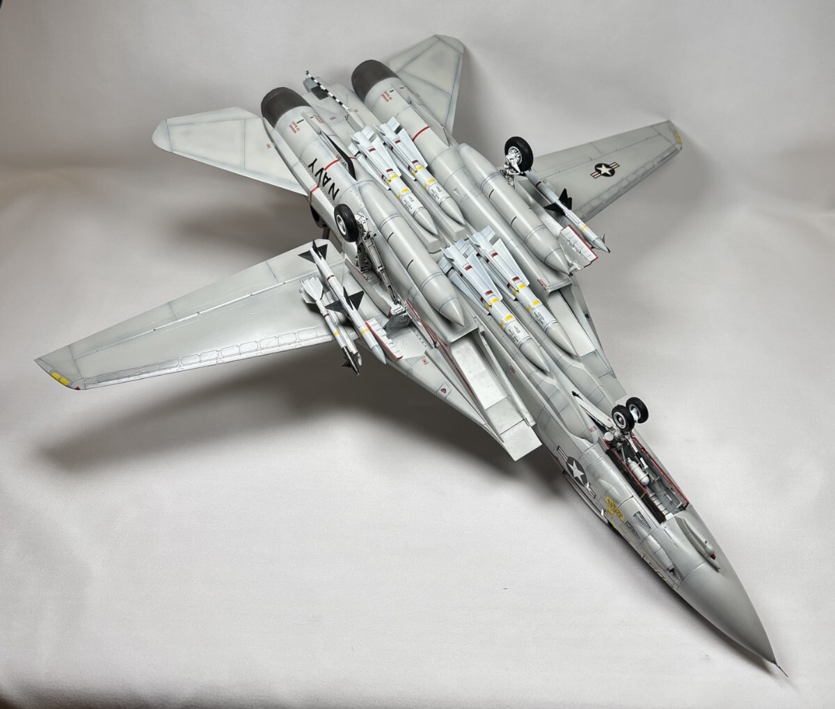 完成品】ハセガワ 1/48 アメリカ海軍 F-14A トムキャット 戦闘機 完成品】ハセガワ 1/48 アメリカ海軍 F-14A トムキャット 戦闘機