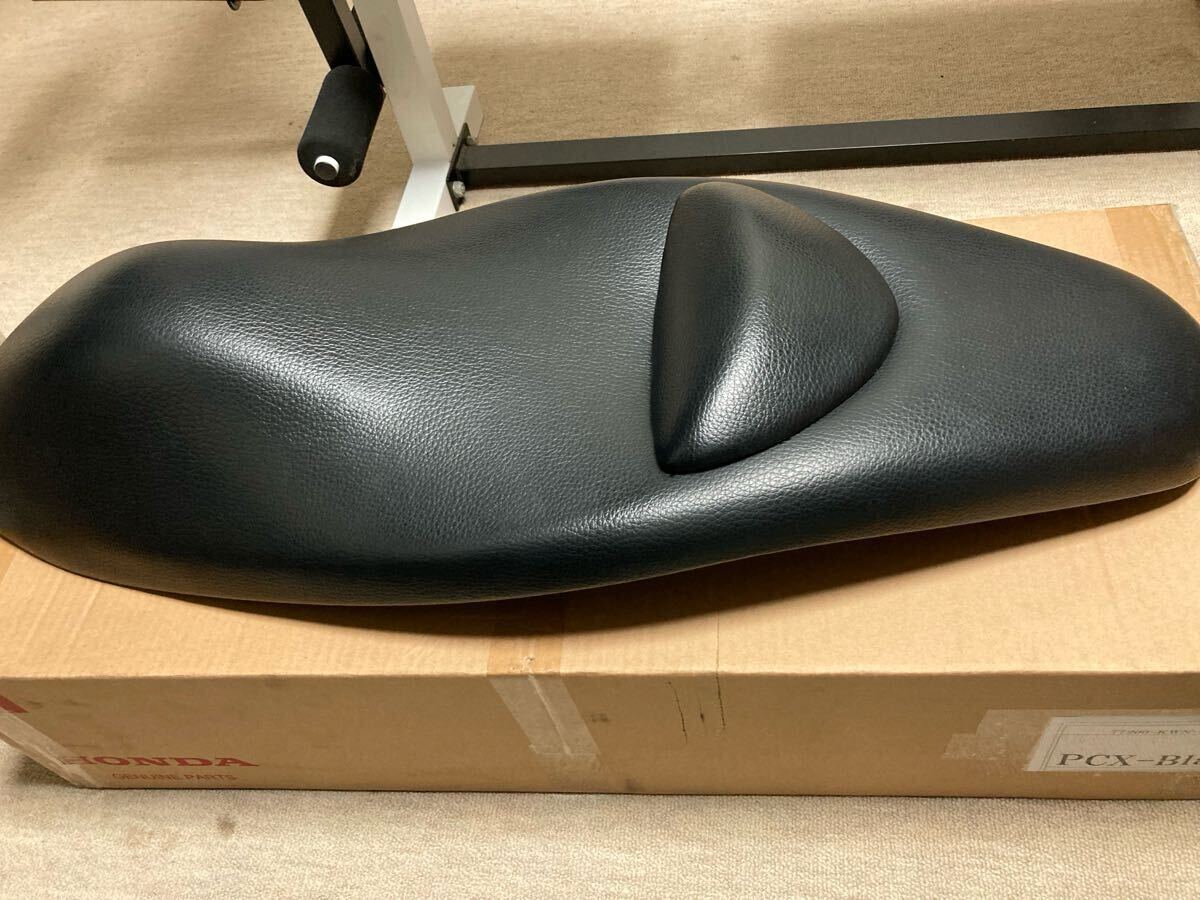ホンダ PCX JF28 純正シート 中古 美品(純正品)|売買された ホンダ PCX JF28 純正シート 中古 美品(純正品)|売買された