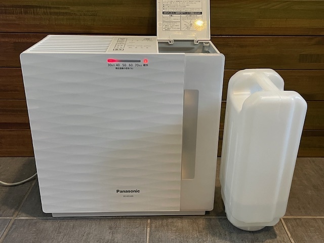 超美品■Panasonicパナソニック FE-KFU05 ヒーターレス気化式加濕器 ■2021年■靜かモード?フイオン除菌ユニット