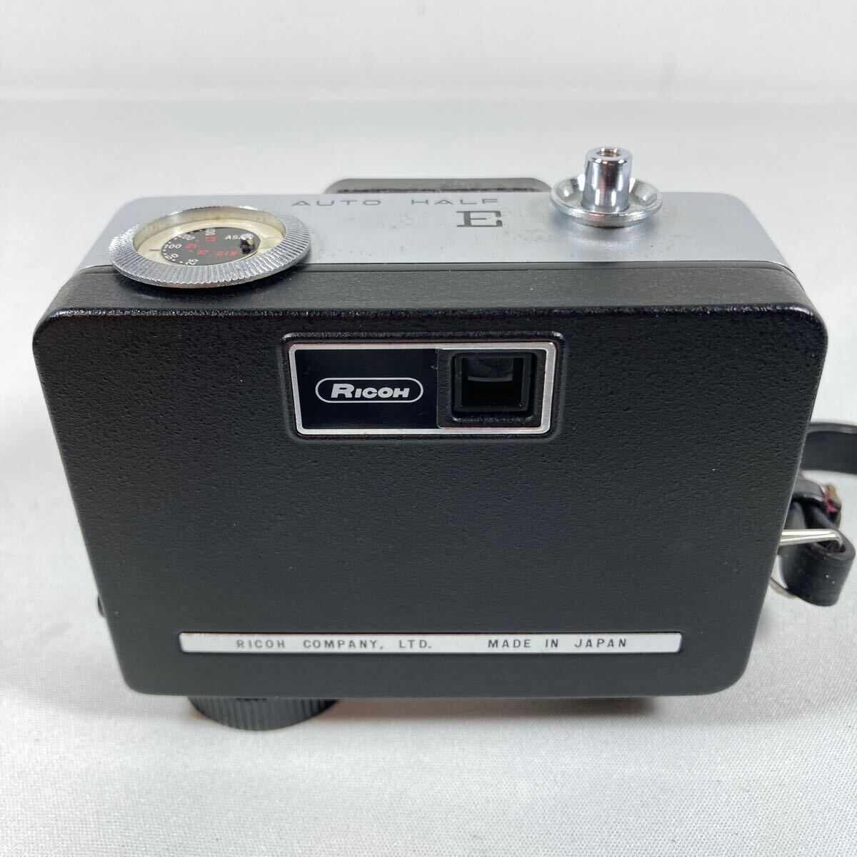 コンパクトフィルムカメラ RICOH リコー AUTO HALF EXPO 70 コンパクトフィルムカメラ RICOH リコー AUTO HALF EXPO 70