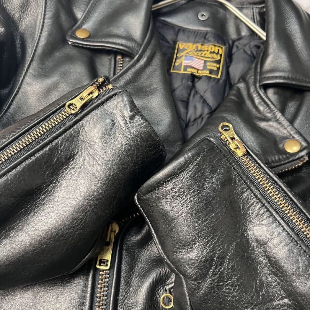 極美品【米国製】vanson バンソン ダブルライダース 36サイズ 極美品【米国製】vanson バンソン ダブルライダース 36サイズ