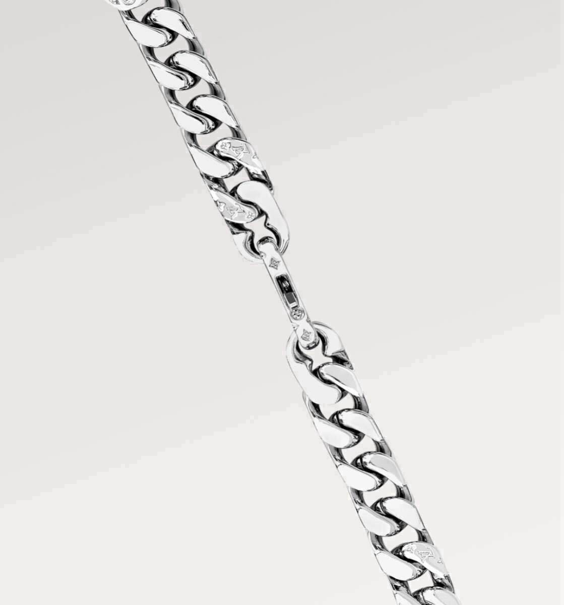 新品同様品】LOUIS VUITTON ルイヴィトン ネックレス・LV 新品同様品】LOUIS VUITTON ルイヴィトン ネックレス・LV