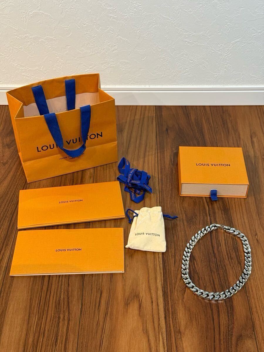 新品同様品】LOUIS VUITTON ルイヴィトン ネックレス・LV 新品同様品】LOUIS VUITTON ルイヴィトン ネックレス・LV