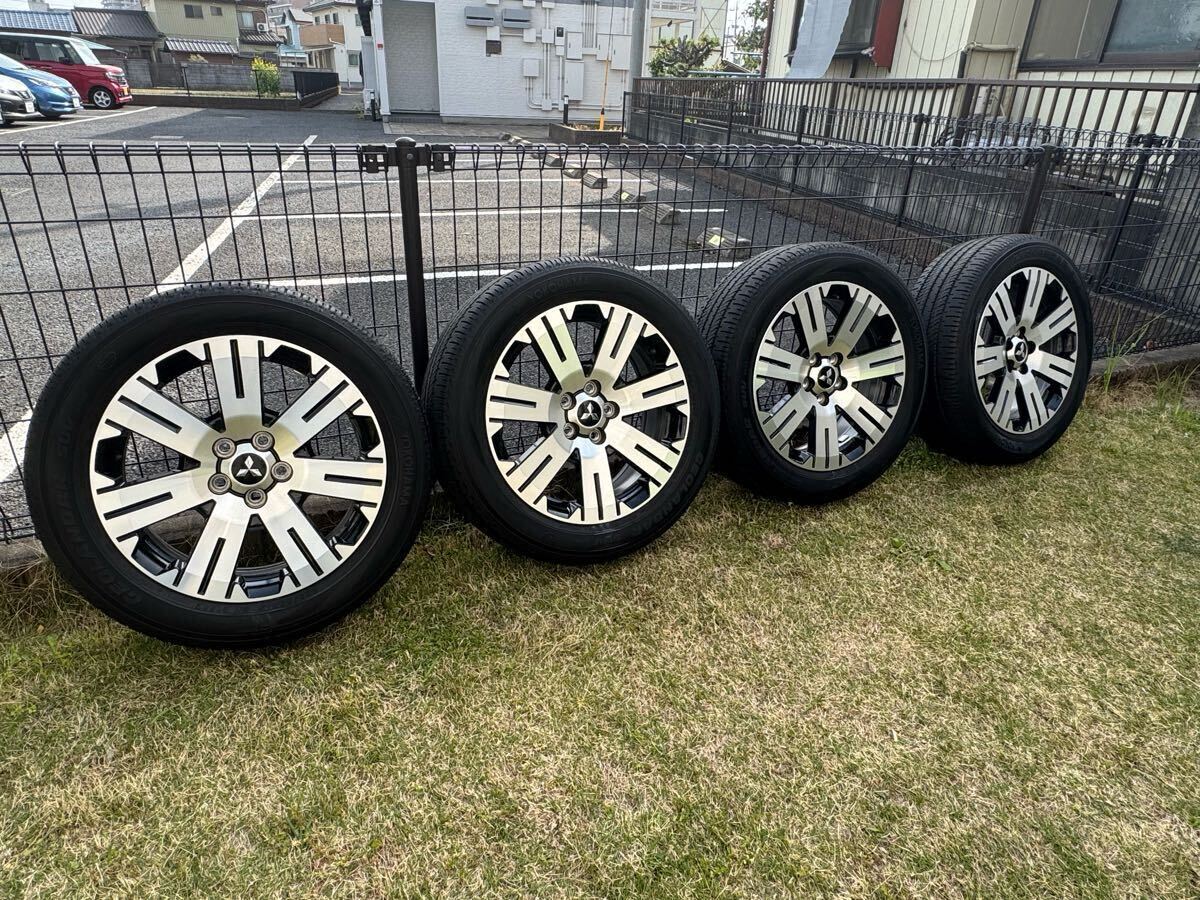 三菱 デリカ D5 純正 ホイールタイヤ 4本セット 18×7J +38 114.3 三菱 デリカ D5 純正 ホイールタイヤ 4本セット 18×7J +38 114.3