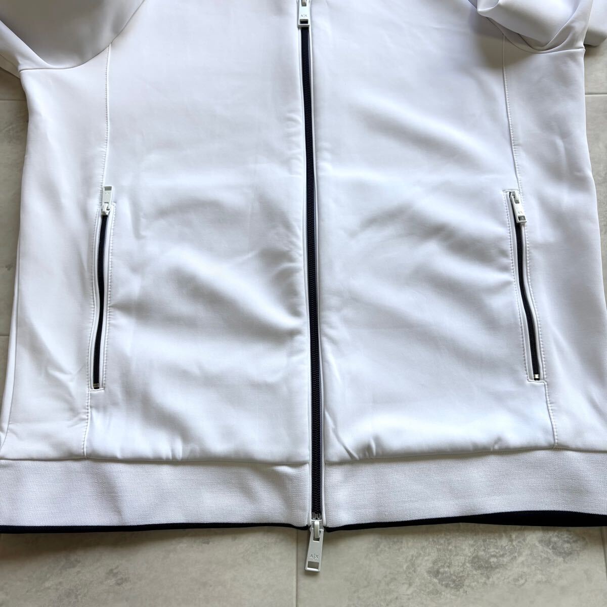 美品 L相当】近年モデル アルマーニ エクスチェンジ ARMANI 袖 美品 L相当】近年モデル アルマーニ エクスチェンジ ARMANI 袖