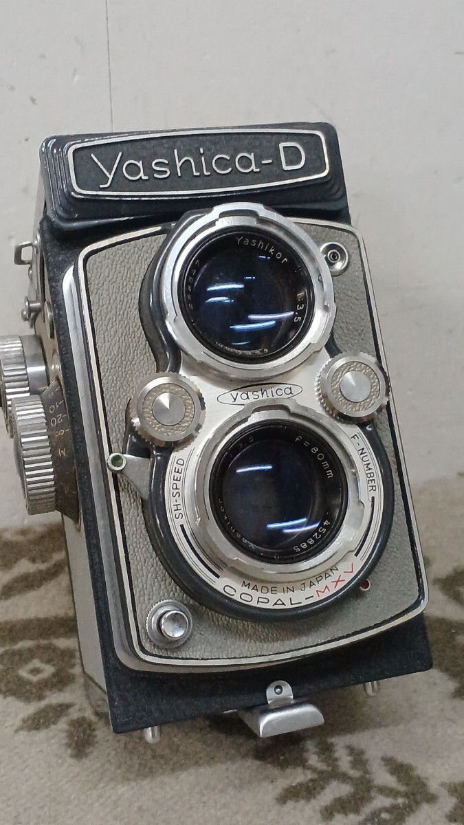 ジャンク】二眼レフ フィルムカメラ ヤシカ Yashica-D 1:3.5 f ジャンク】二眼レフ フィルムカメラ ヤシカ Yashica-D 1:3.5 f