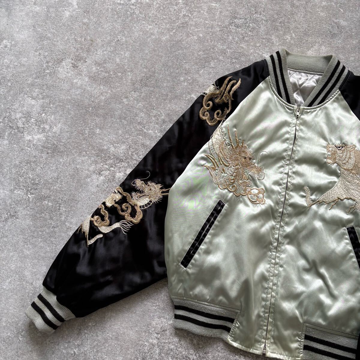 Vintage】90s サテンスカジャン スーベニアジャケット タイガー Vintage】90s サテンスカジャン スーベニアジャケット タイガー