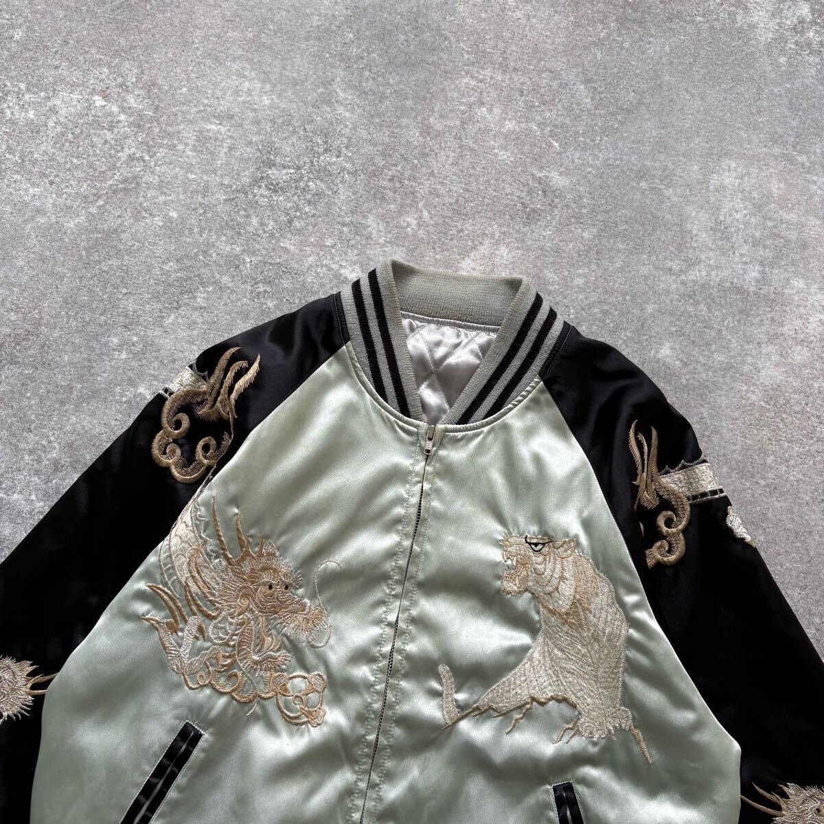 Vintage】90s サテンスカジャン スーベニアジャケット タイガー Vintage】90s サテンスカジャン スーベニアジャケット タイガー