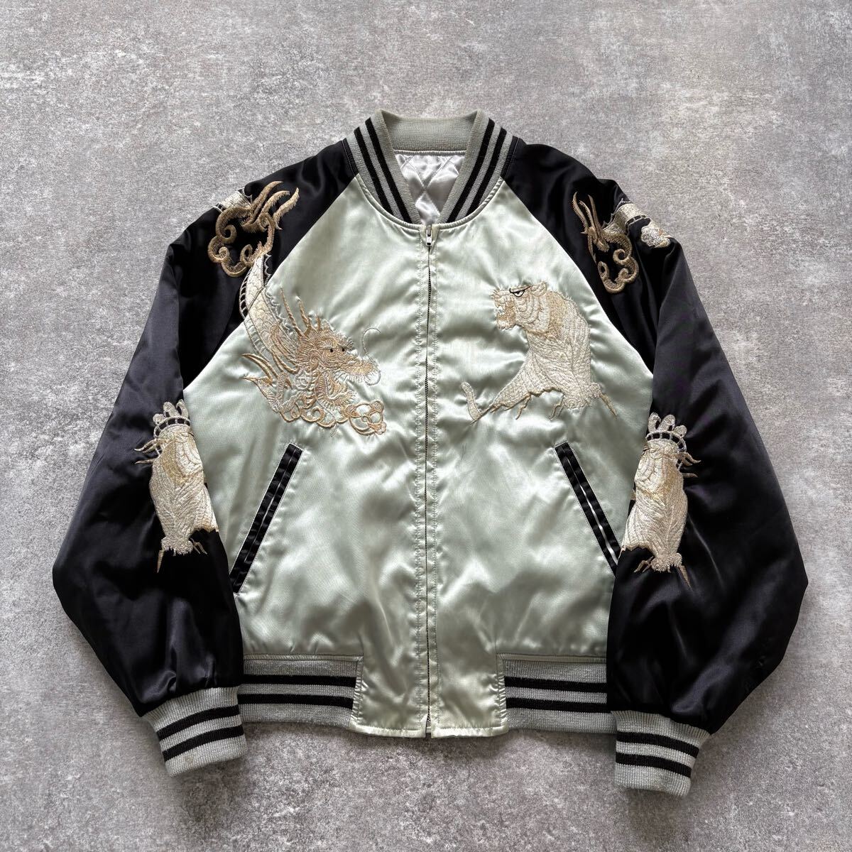 Vintage】90s サテンスカジャン スーベニアジャケット タイガー Vintage】90s サテンスカジャン スーベニアジャケット タイガー