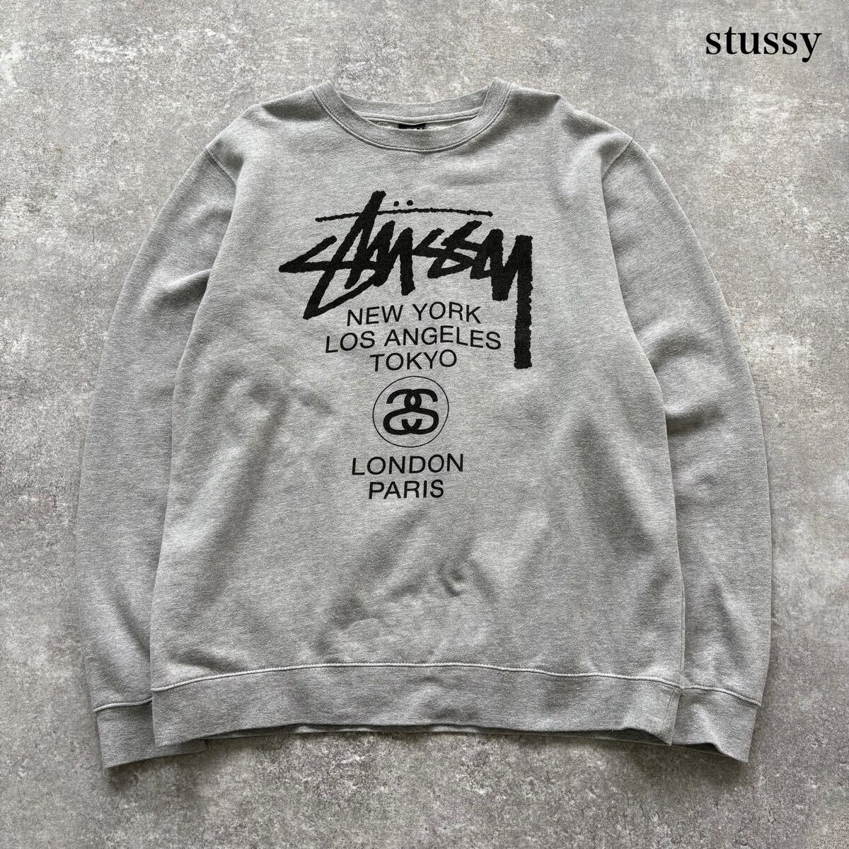 stussy】World Tour Sweat ステューシー スウェットトレーナー stussy】World Tour Sweat ステューシー スウェットトレーナー