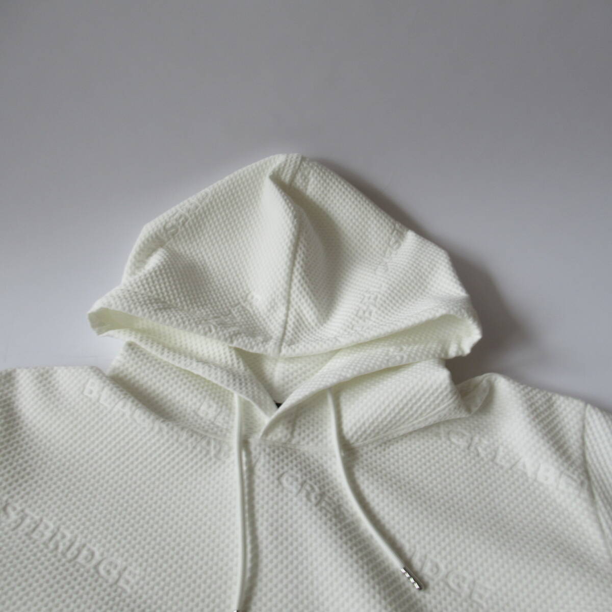 ■■202504即決■ ブラックレーベルクレストブリッジ新品ホワイト パーカー M_画像3