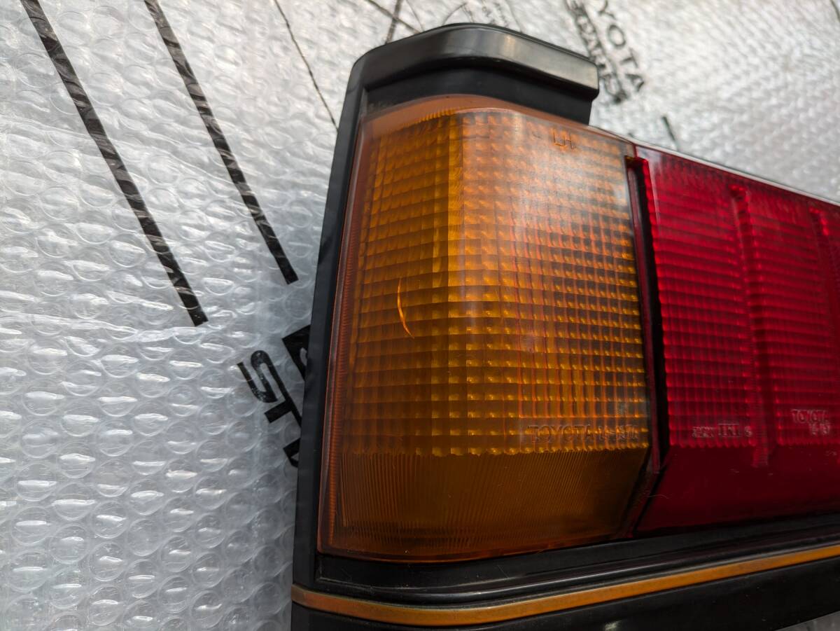 トヨタ AA63 カリーナ テールレンズ テールライト 左右 (テール トヨタ AA63 カリーナ テールレンズ テールライト 左右 (テール